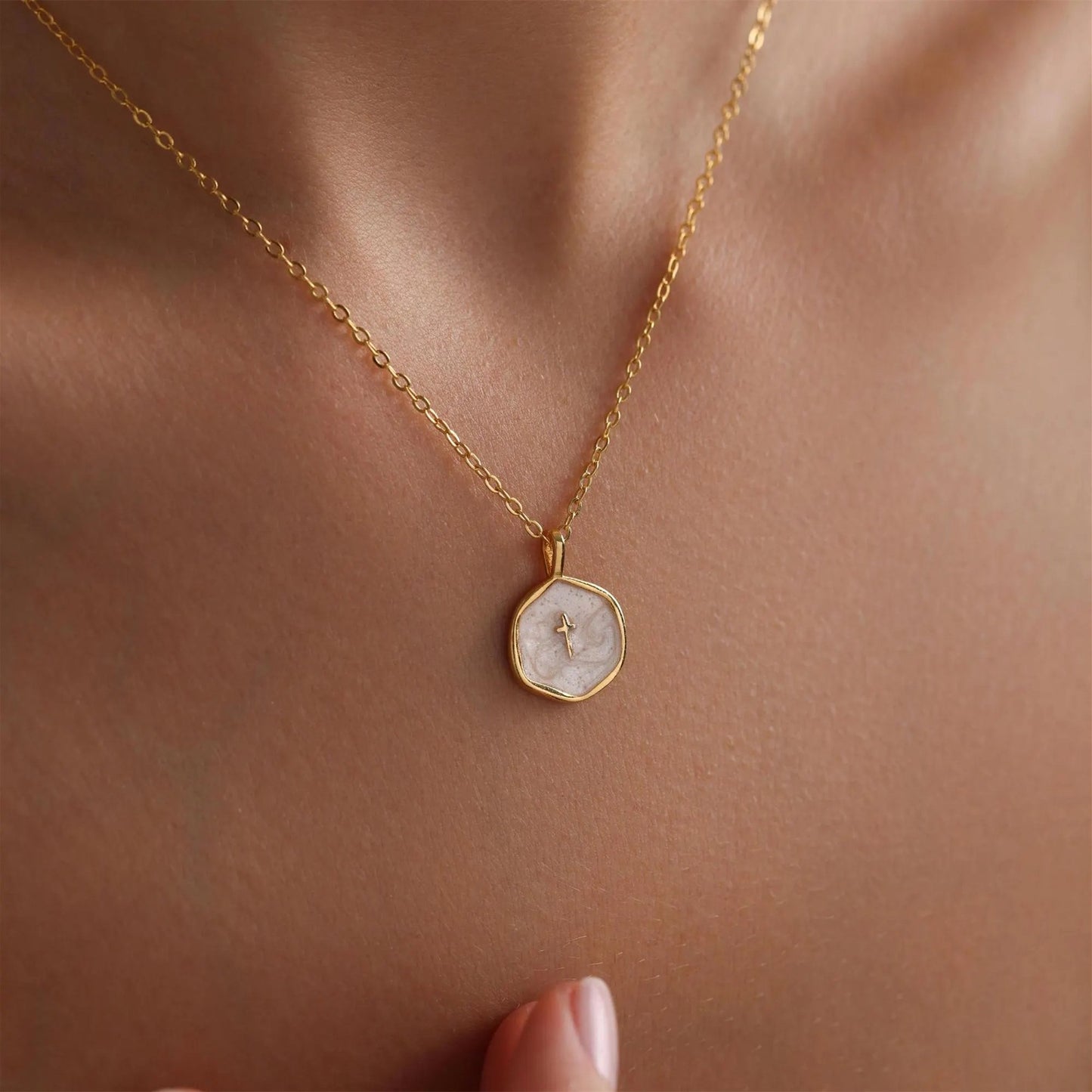 New Arrival✨The Serene Faith Vintage Oval Cross Necklace
