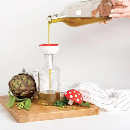 Mushroom-shaped household mini funnel