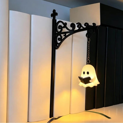 Bring a quiet library atmosphere to your shelves with this miniature hanging lantern for you 📖😍