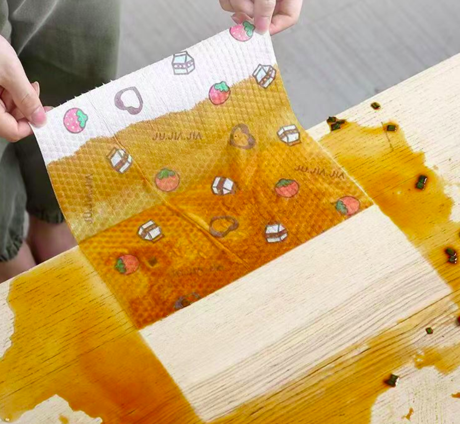 Kitchen disposable cloths—non-linting, oil-resistant, specially designed for kitchen use; pull-out paper towels suitable for both dry and wet cleaning, ideal for lazy users.