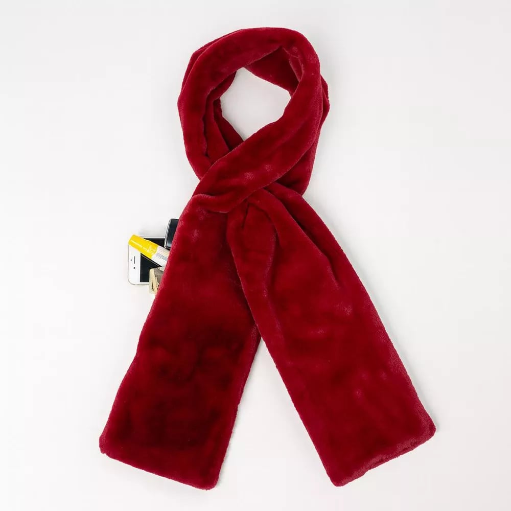 ❄️ Faux-Fur Pull-Through Scarf with Hidden Pocket